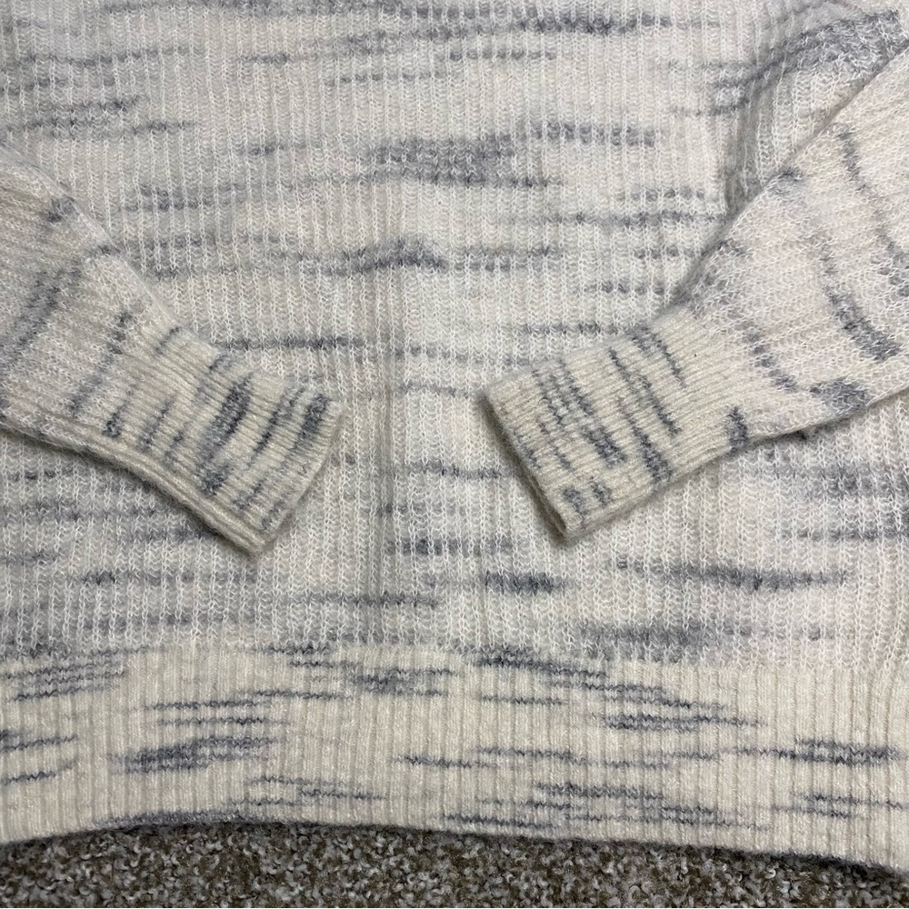 Everlane The Oversized Alpaca Crew - Picture 3 of 13